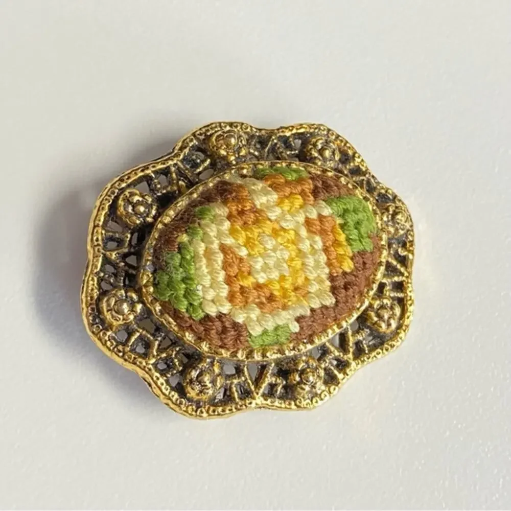 Vintage Earth Tone Gold Oval Needlepoint Brooch Flower